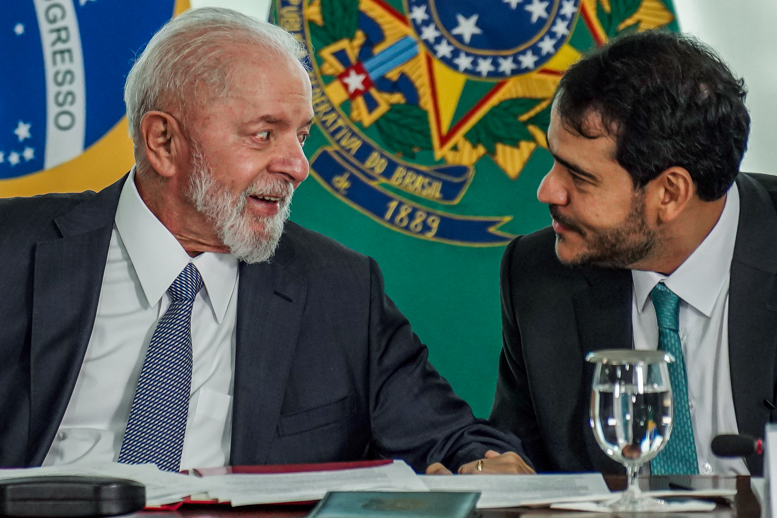 Lula indica Jorge Messias para vaga de ministro do STF
