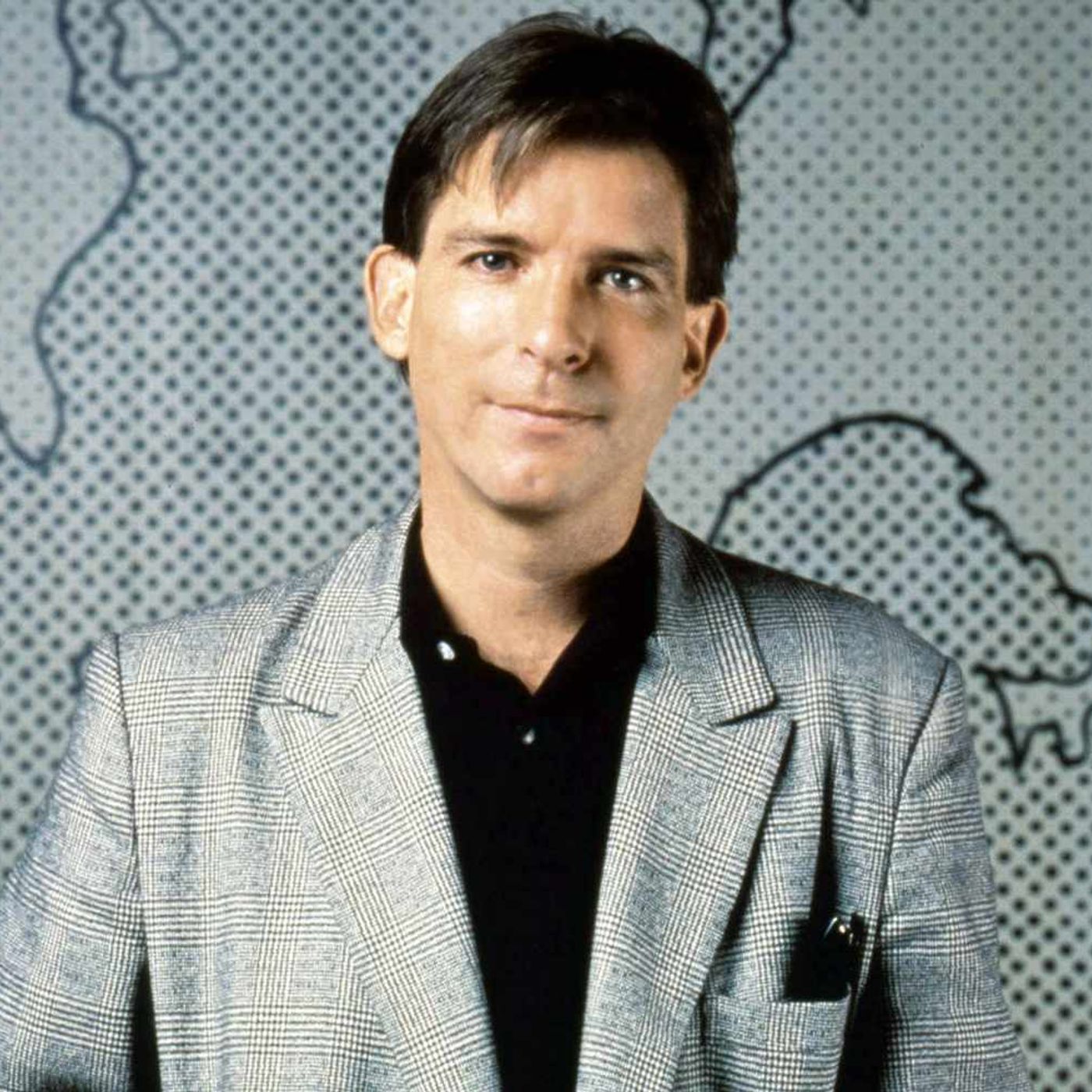 Kurt Loder, il volto dell'informazione televisiva musicale degli anni Novanta episode artwork