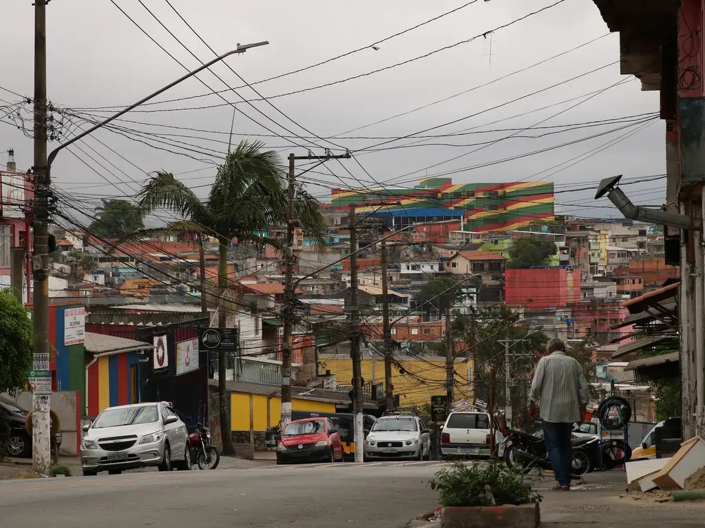Confira os 10 bairros com mais assaltos em SP; Capão Redondo lidera pelo 2º ano consecutivo episode artwork