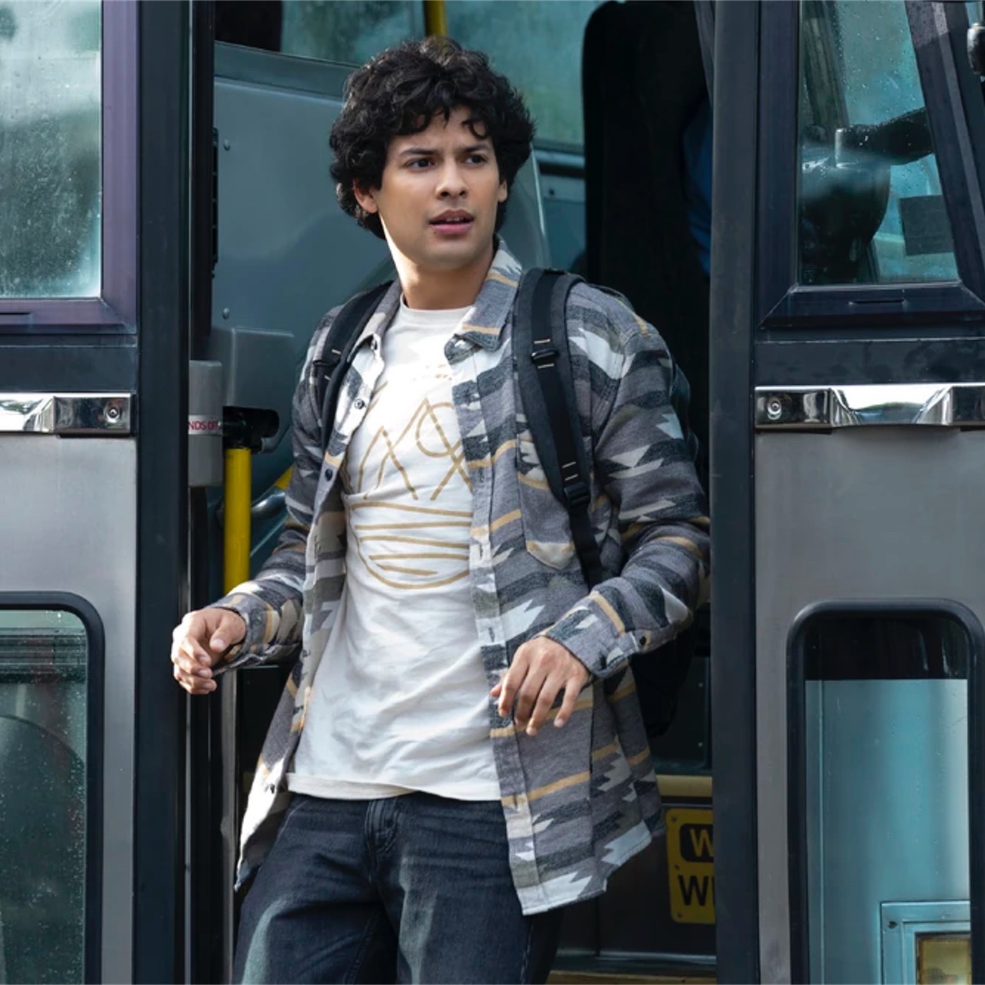 24: “Long, Long Way from Home” & “Molé” (S5E1&2)