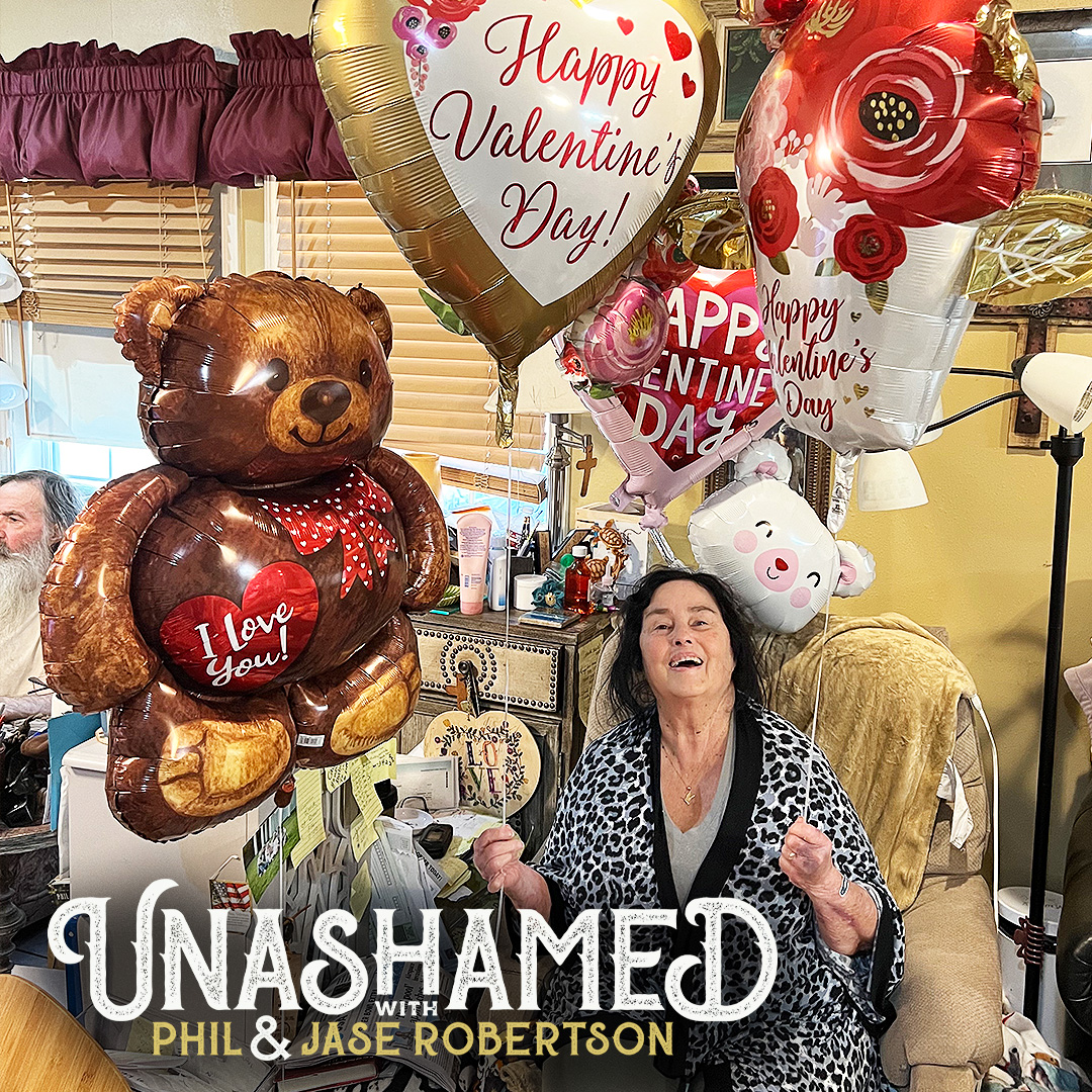Ep 635 | Phil’s Valentine’s Day Surprise for Miss Kay & Jase's Toughest Year