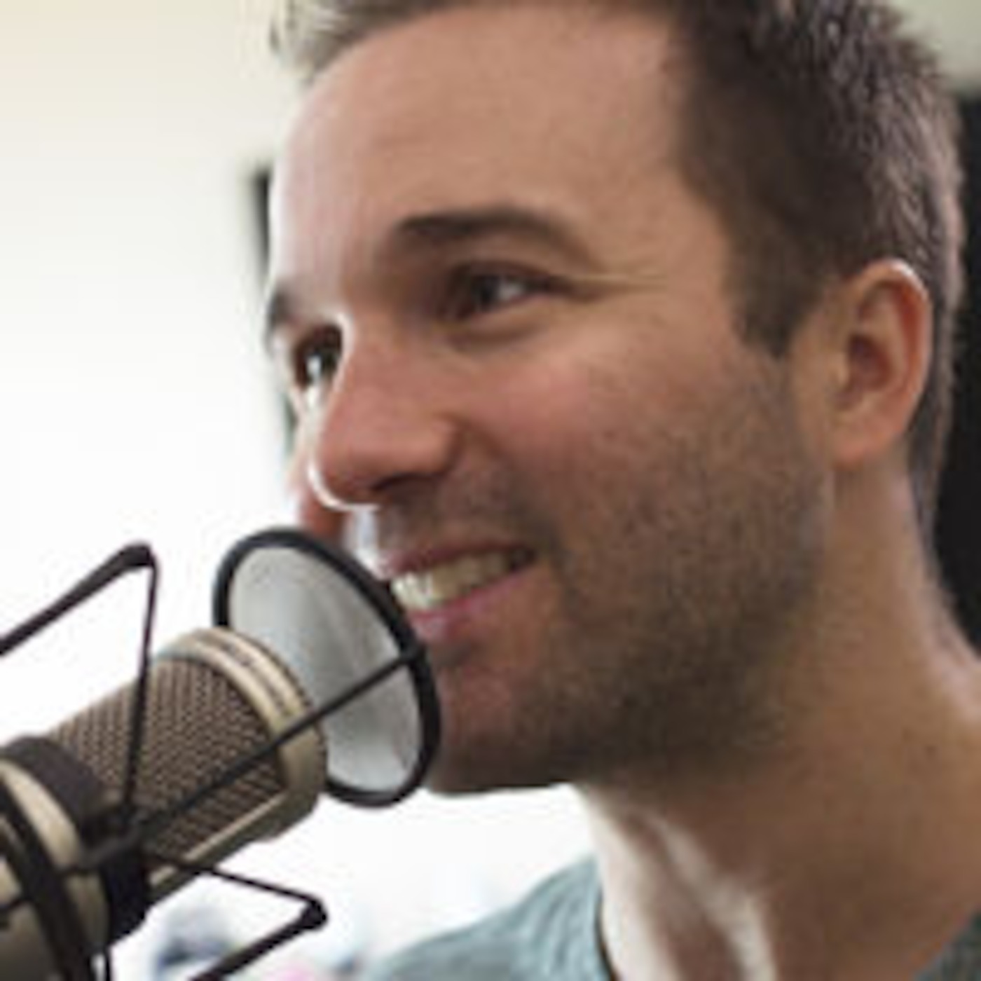 Breaking Through the Golden Handcuffs of Entrepreneurship with John Lee Dumas (JLD) - Ep# 131 episode artwork