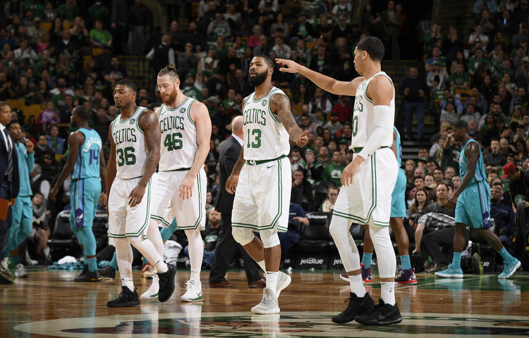 107: Celtics extend win streak & WEEI's Lou Merloni joins us episode artwork