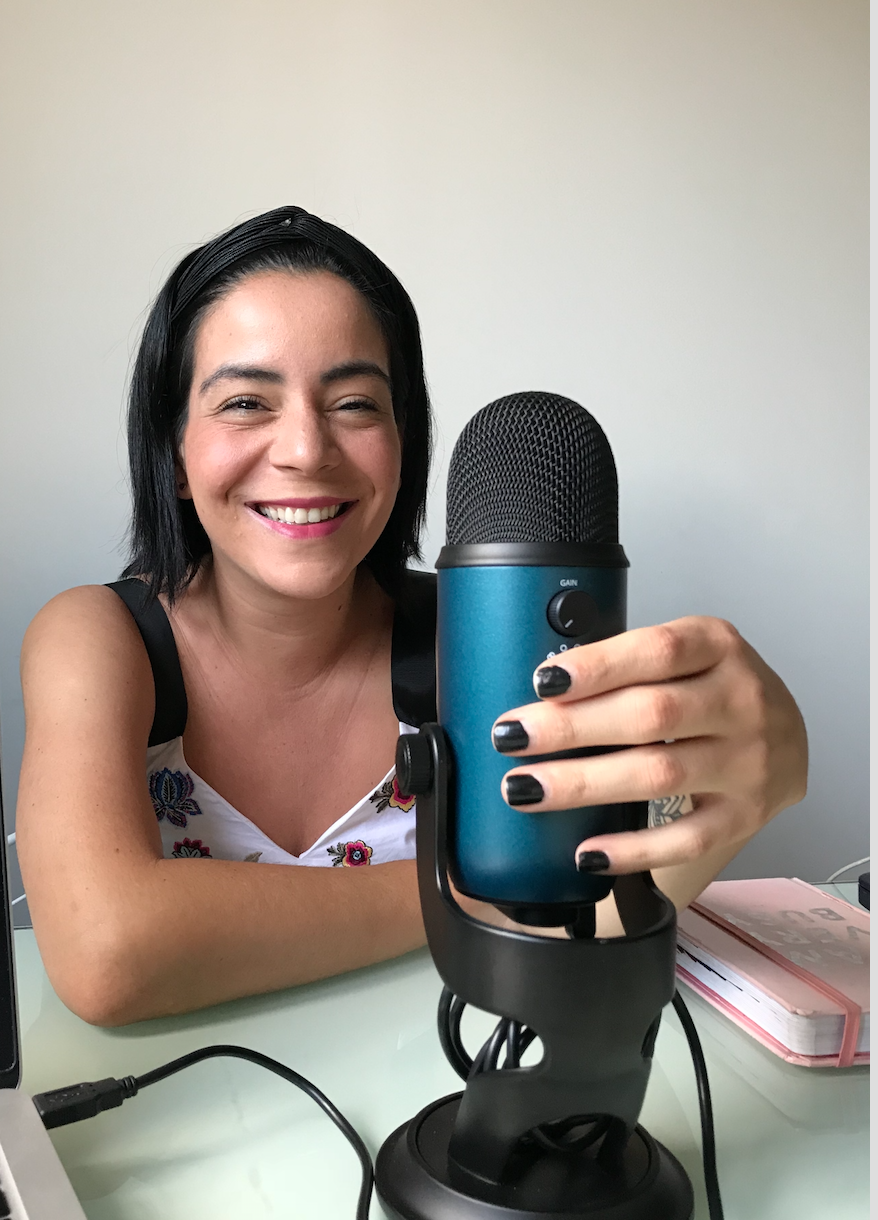 Episodio #10 - Cómo emprender cuando lo único que tienes es pasión con Luchi Consenza - MBPodcast episode artwork