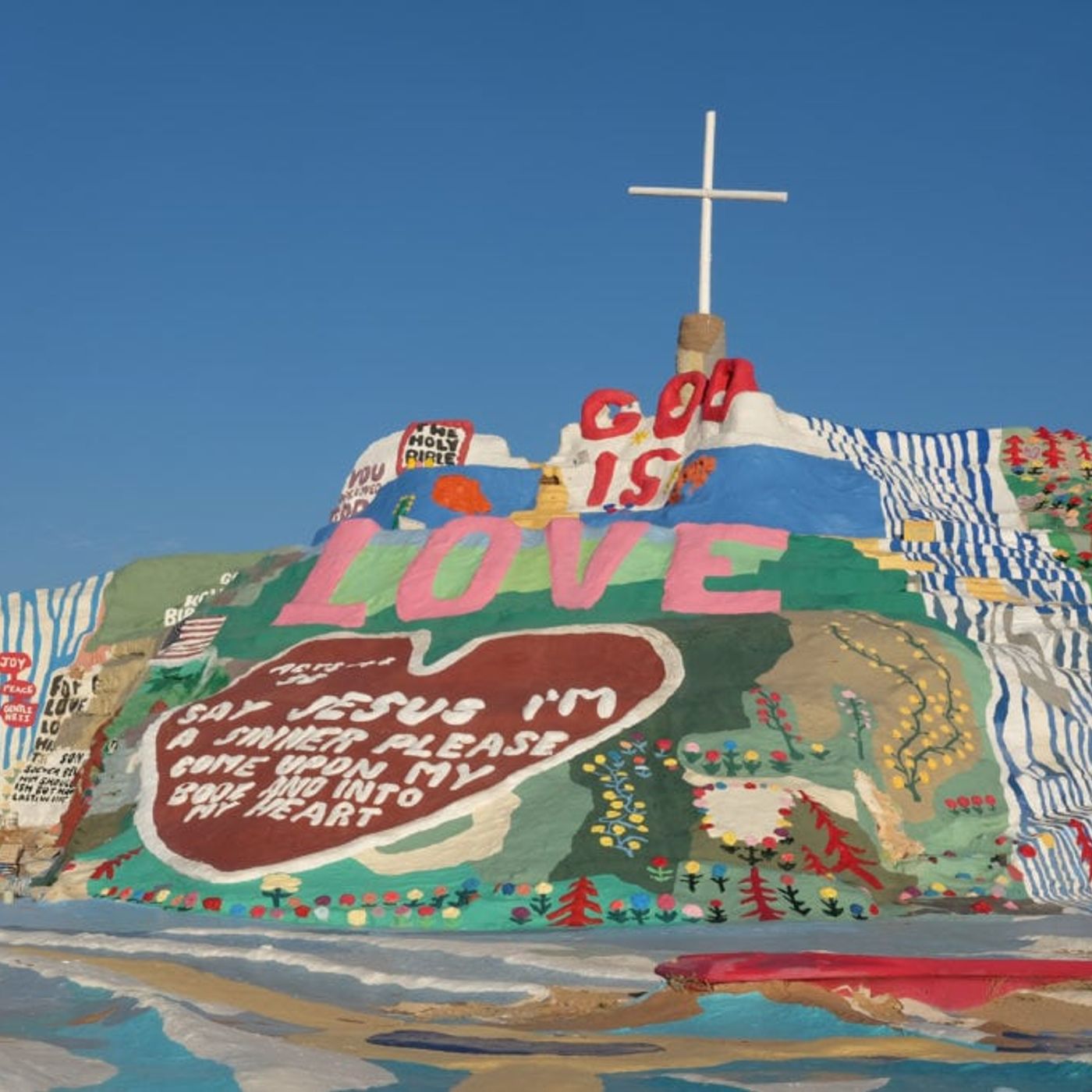 Slab City, la città alienata dalla realtà moderna episode artwork