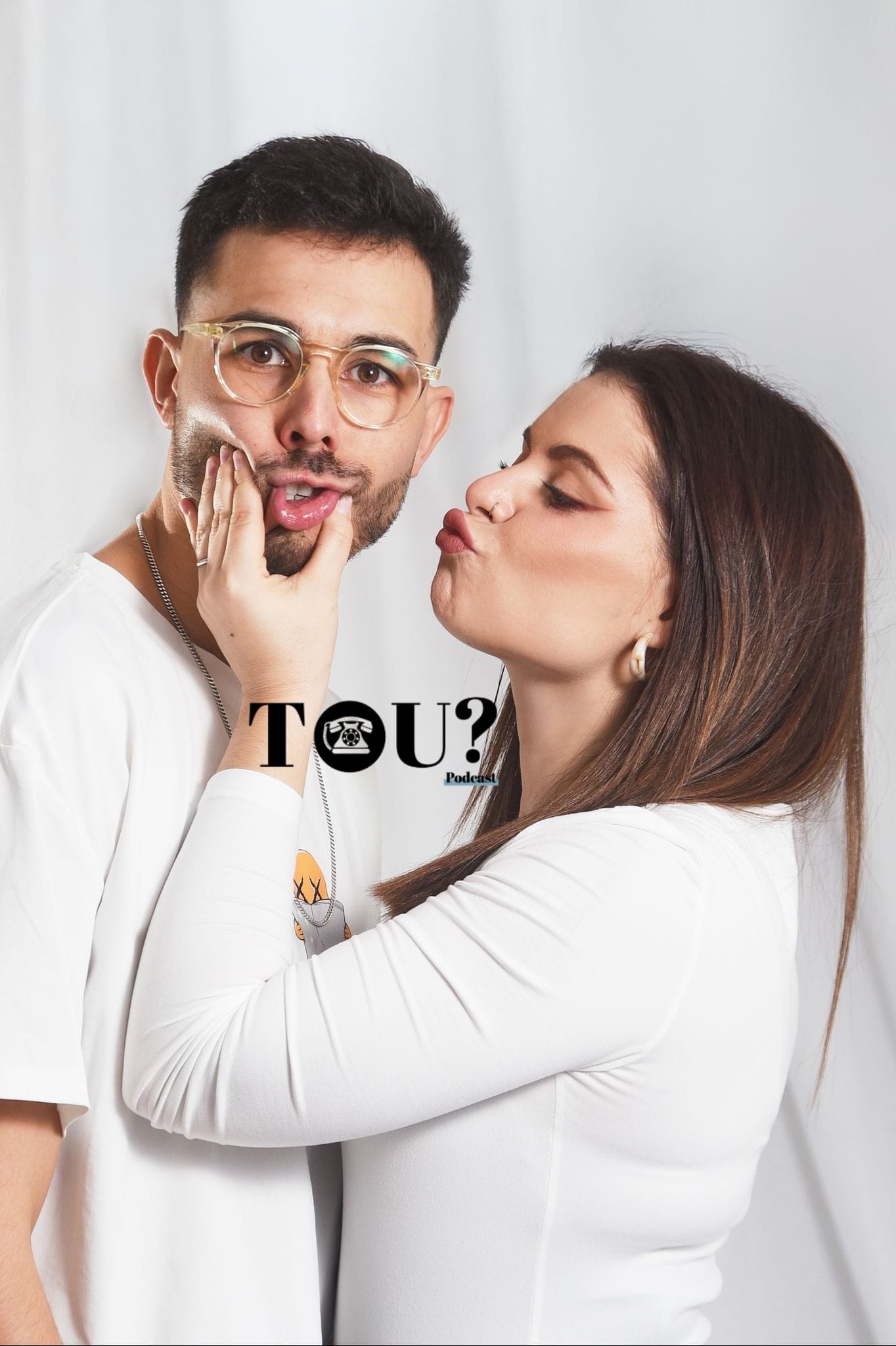 #21 Tou 📞 Podcast: Santos populares; Chorar em vídeos; Cantores da tuga bons e maus; Churrascadas