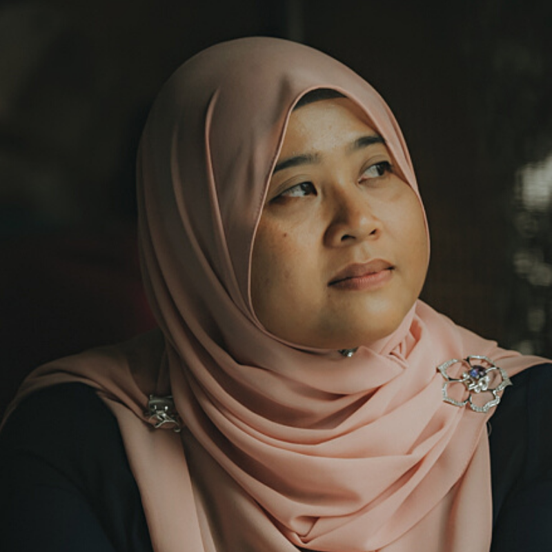 174: Traveling to the World's Most Remote Destinations and Capturing their Natural Beauty with Nora Yusuf