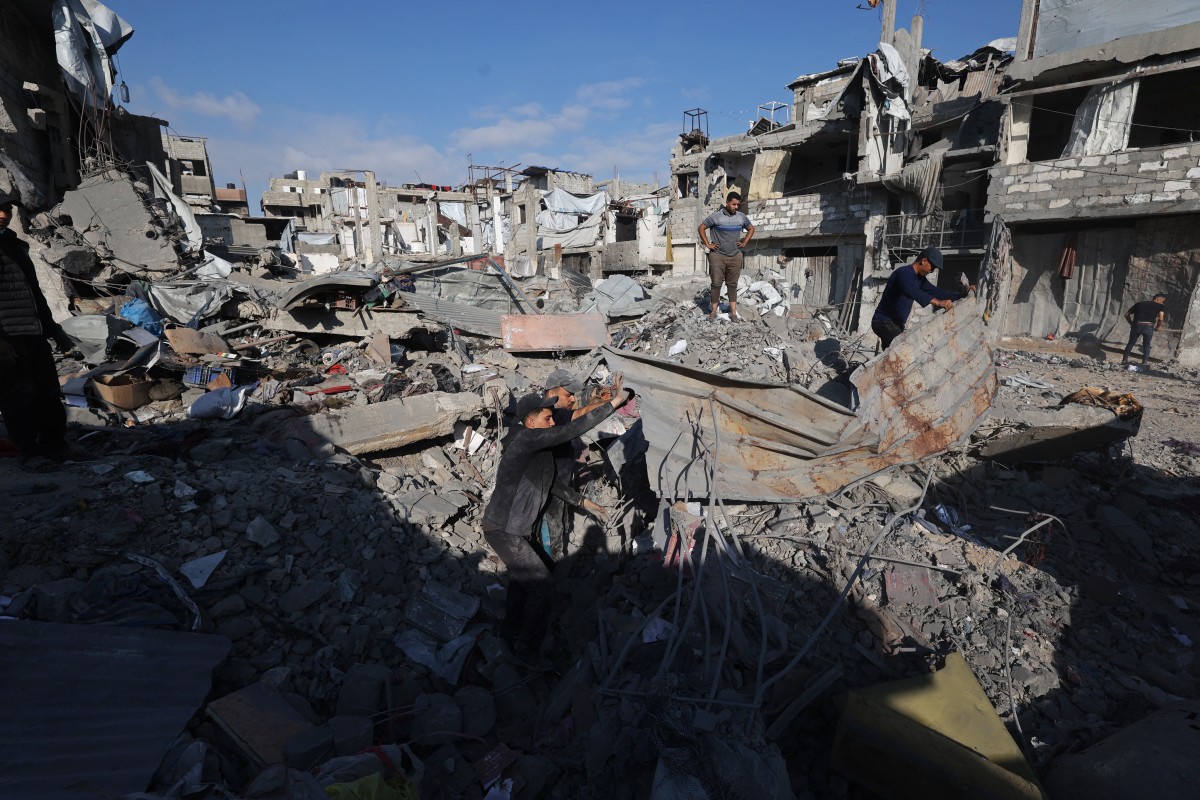 Impasse para cessar-fogo definitivo em Gaza segue, mesmo após desarmamento do Hamas anunciado por Trump episode artwork