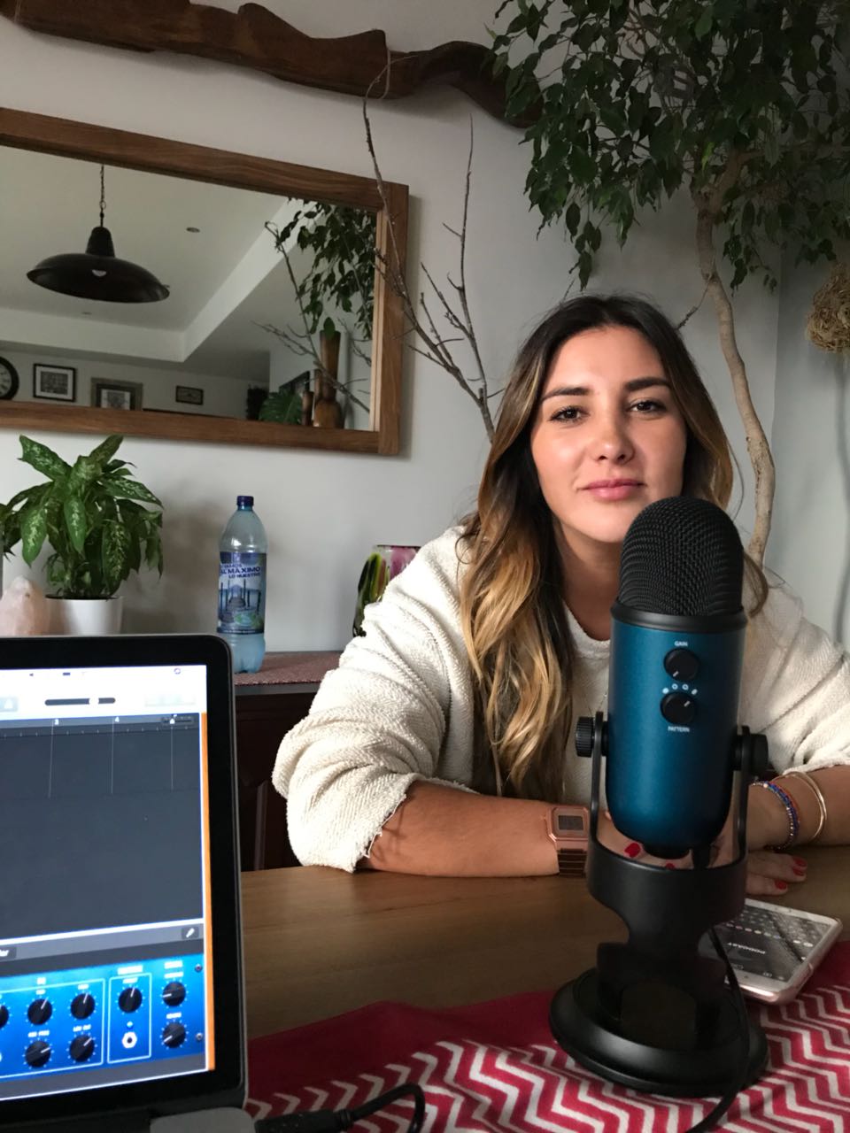 Episodio #6 - Talvez necesitas un poco de Guatemala con María Isabel Pepió - MBPodcast episode artwork