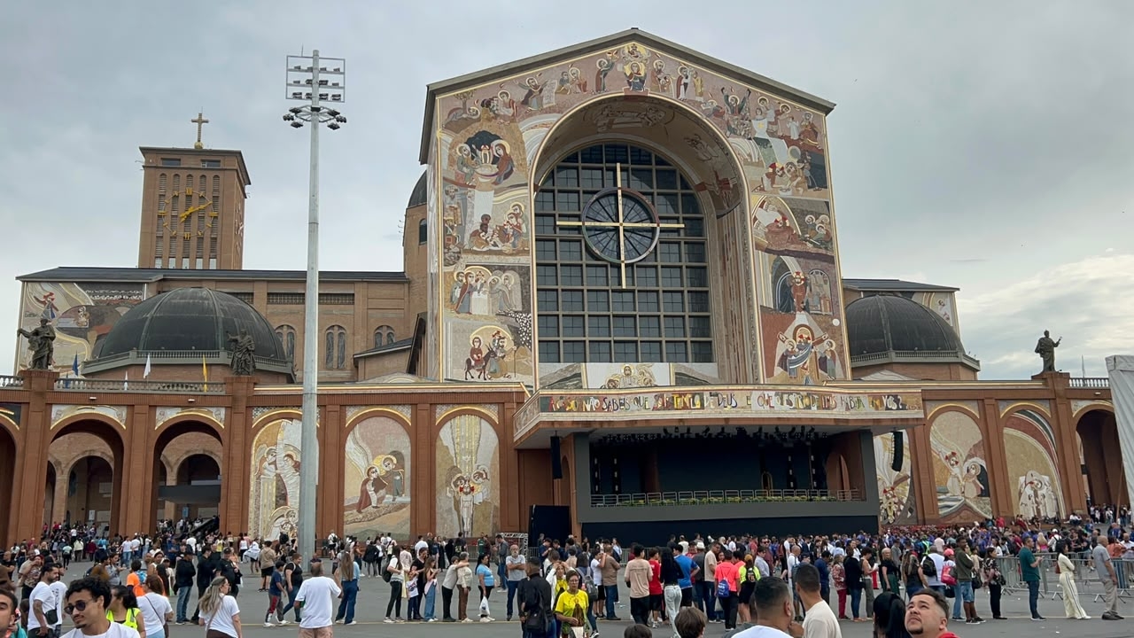 Mais de 500 mil fiéis são esperados em Aparecida para celebrar o dia da padroeira do Brasil episode artwork