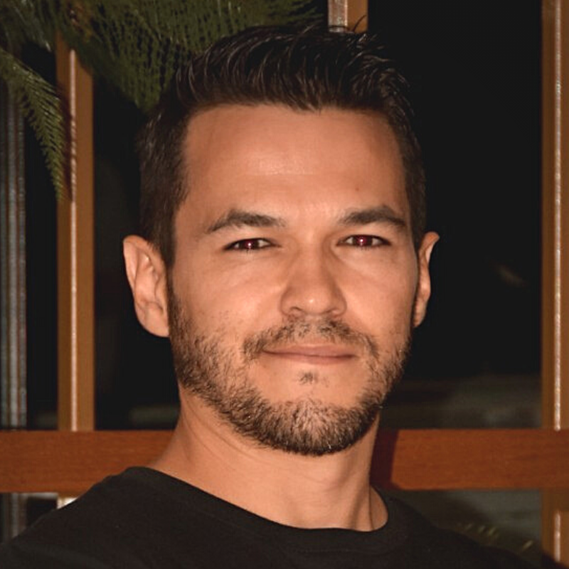 170: Building a Remote Marketing Agency with Your Spouse, Traveling to 70 Countries Together and Diversifying Your Investments with Santiago Sosa