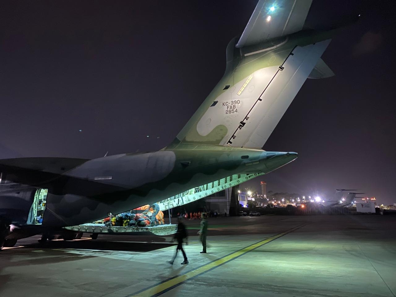 Primeiro avião da FAB com ajuda para vítimas de terremoto pousa na Venezuela episode artwork