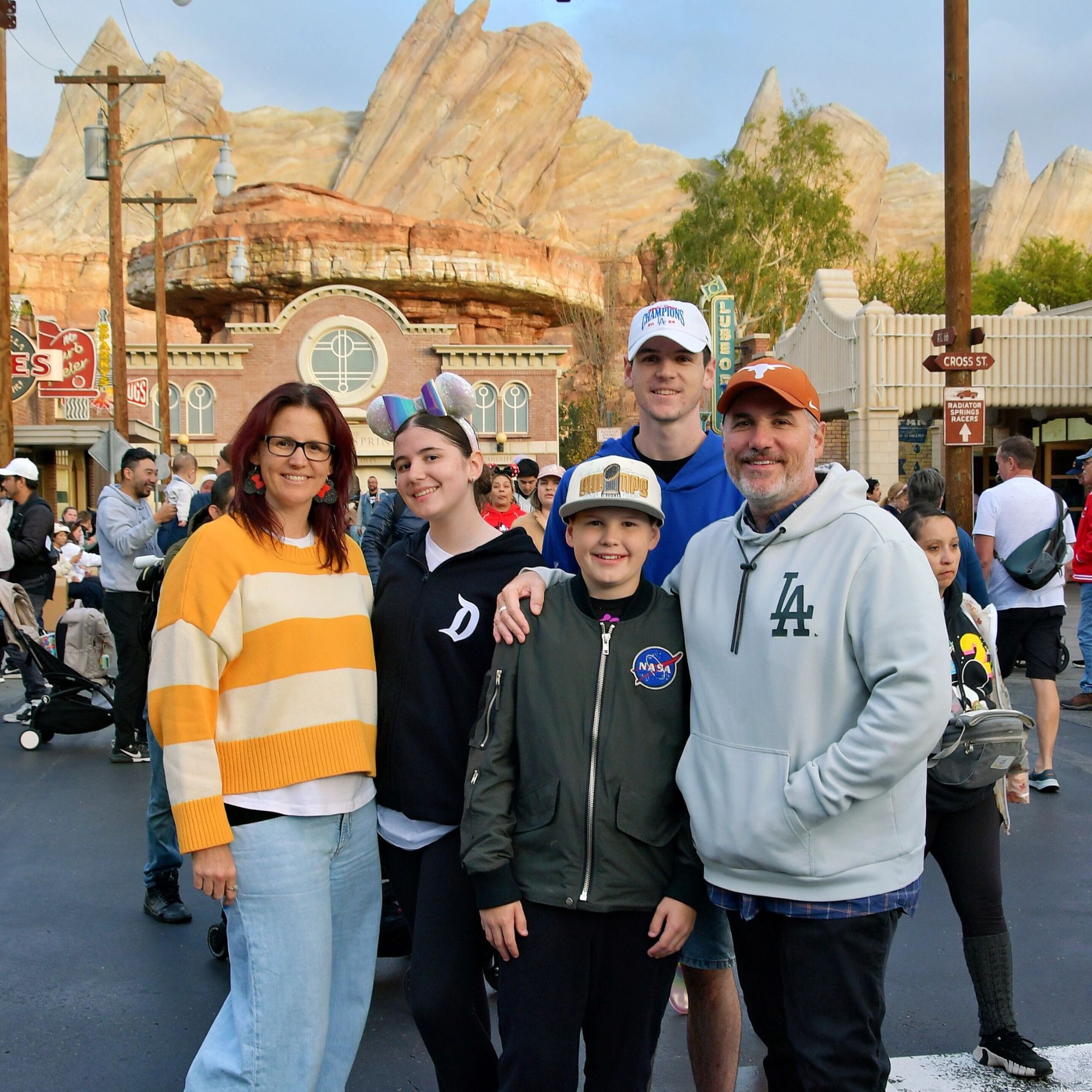 #681 PRIVATE - Holidays and Contact lenses