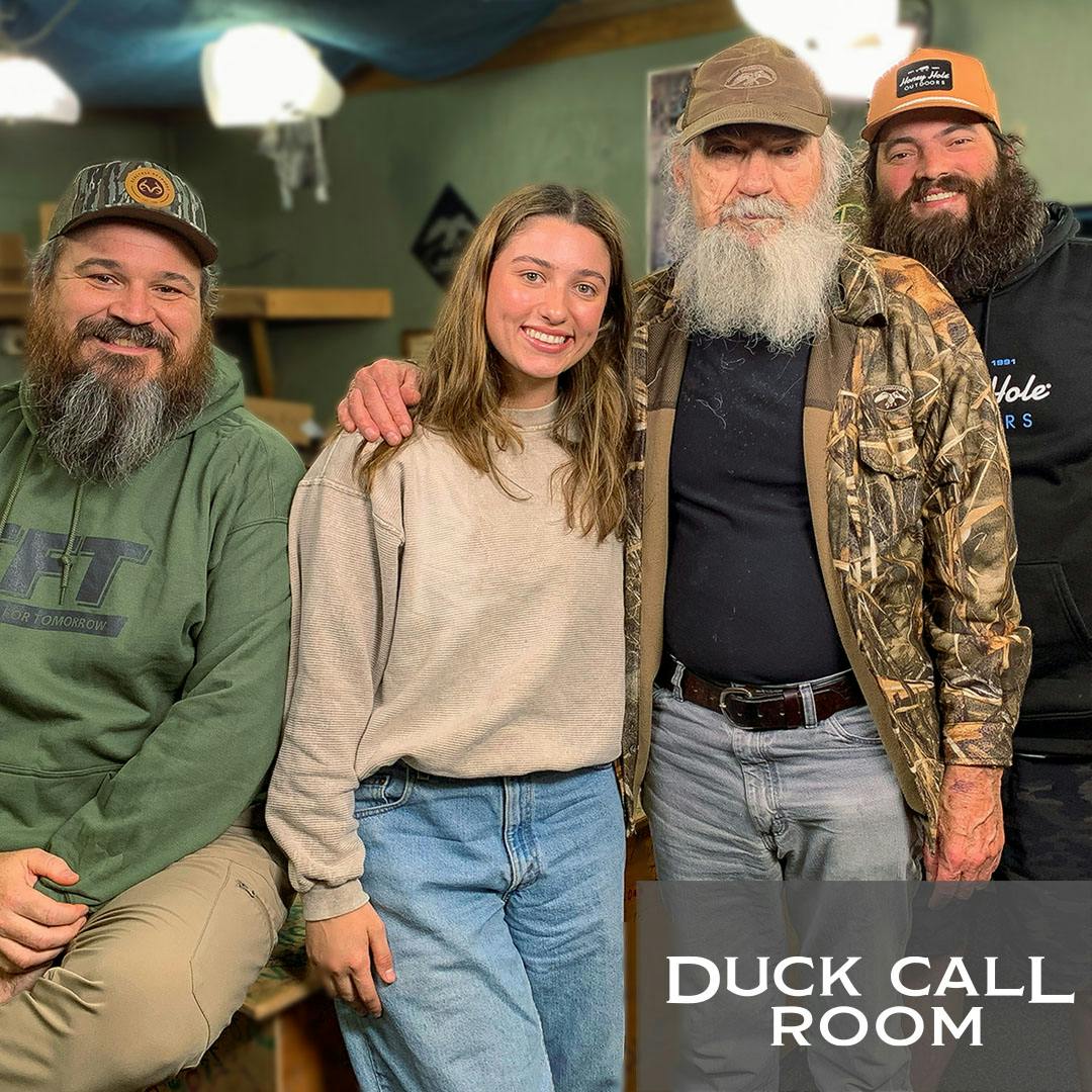 Uncle Si and Bella Robertson Pick on Korie’s Cooking ’Skills’