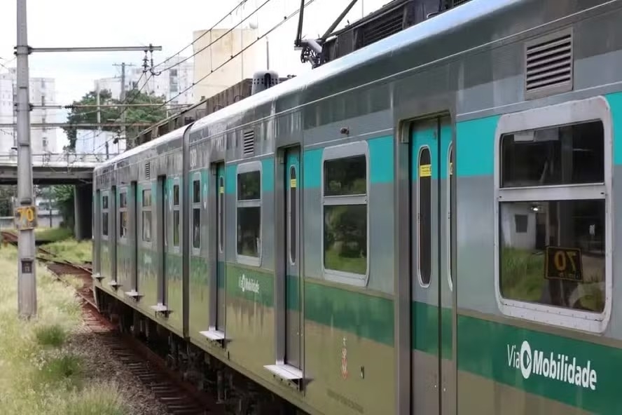 TriviaTrens assume linhas 11, 12 e 13 da CPTM; diretor detalha plano de modernização episode artwork