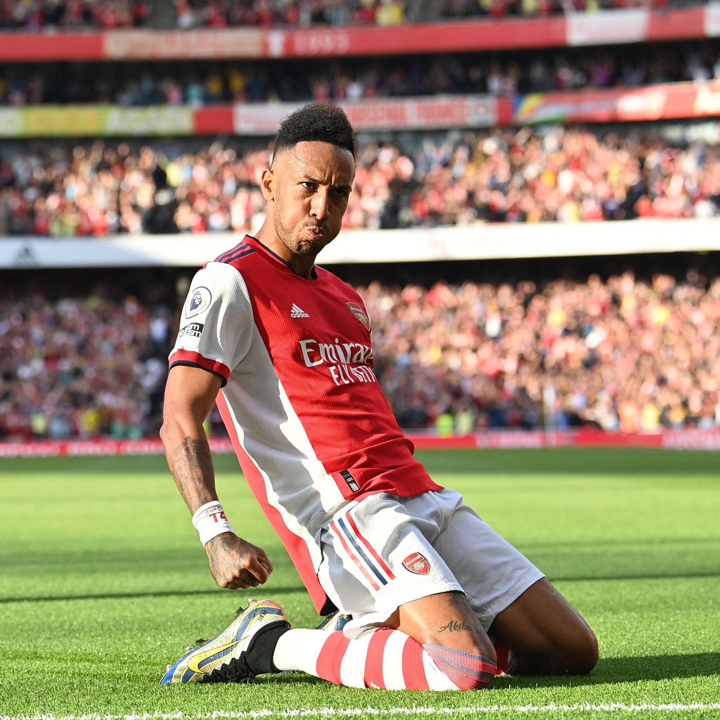 Match Reaction: Arsenal 3-1 Tottenham | Emirates erupts as Arsenal blow away Tottenham in North London Derby episode artwork
