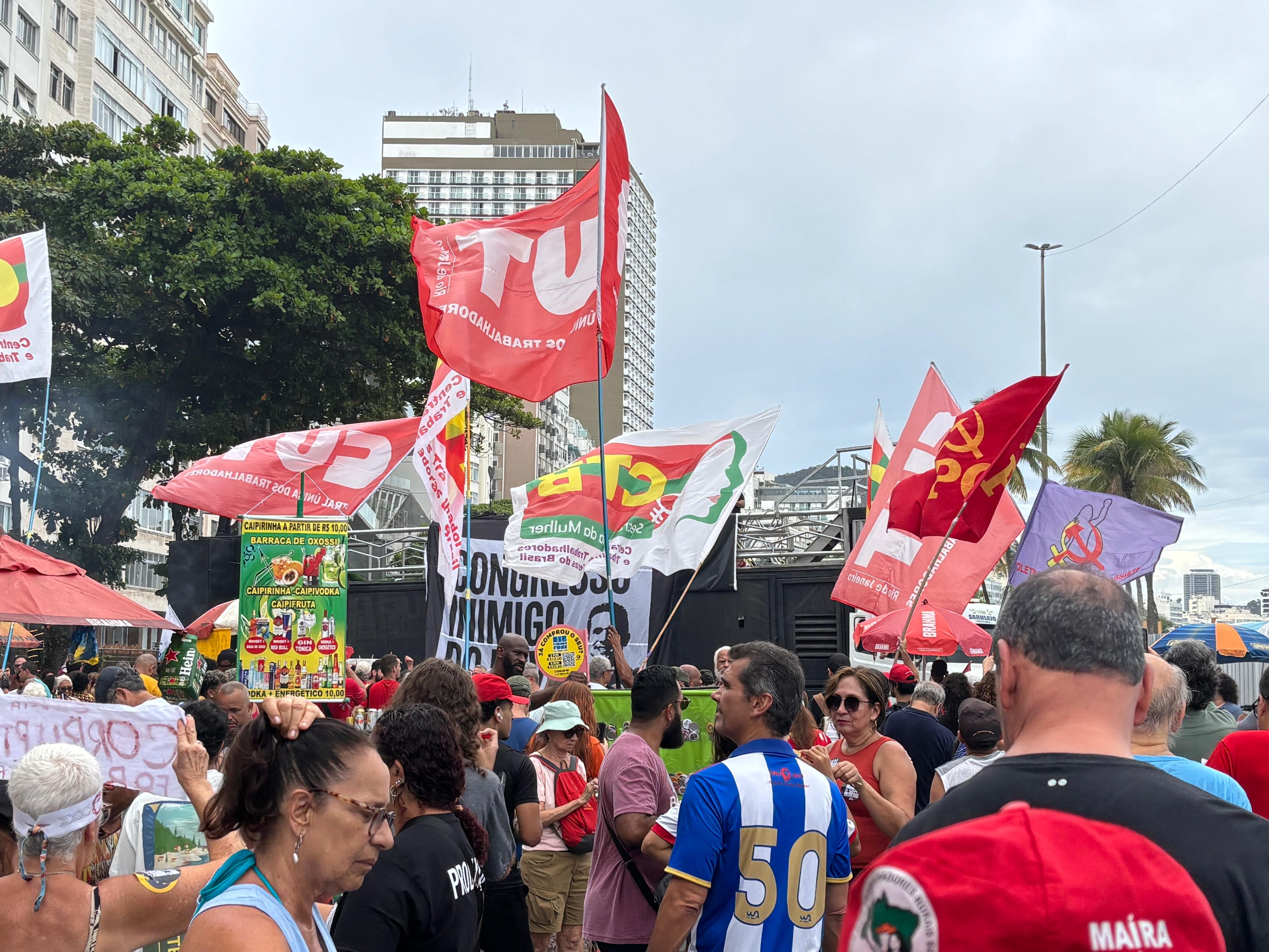 Ato contra PL da Dosimetria reúne milhares em todo Brasil