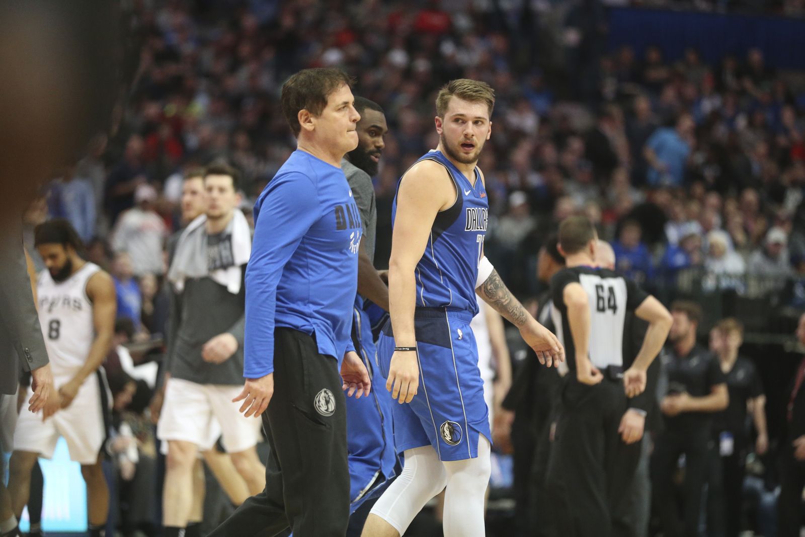 Dallas Mavericks and signing a free agent episode artwork