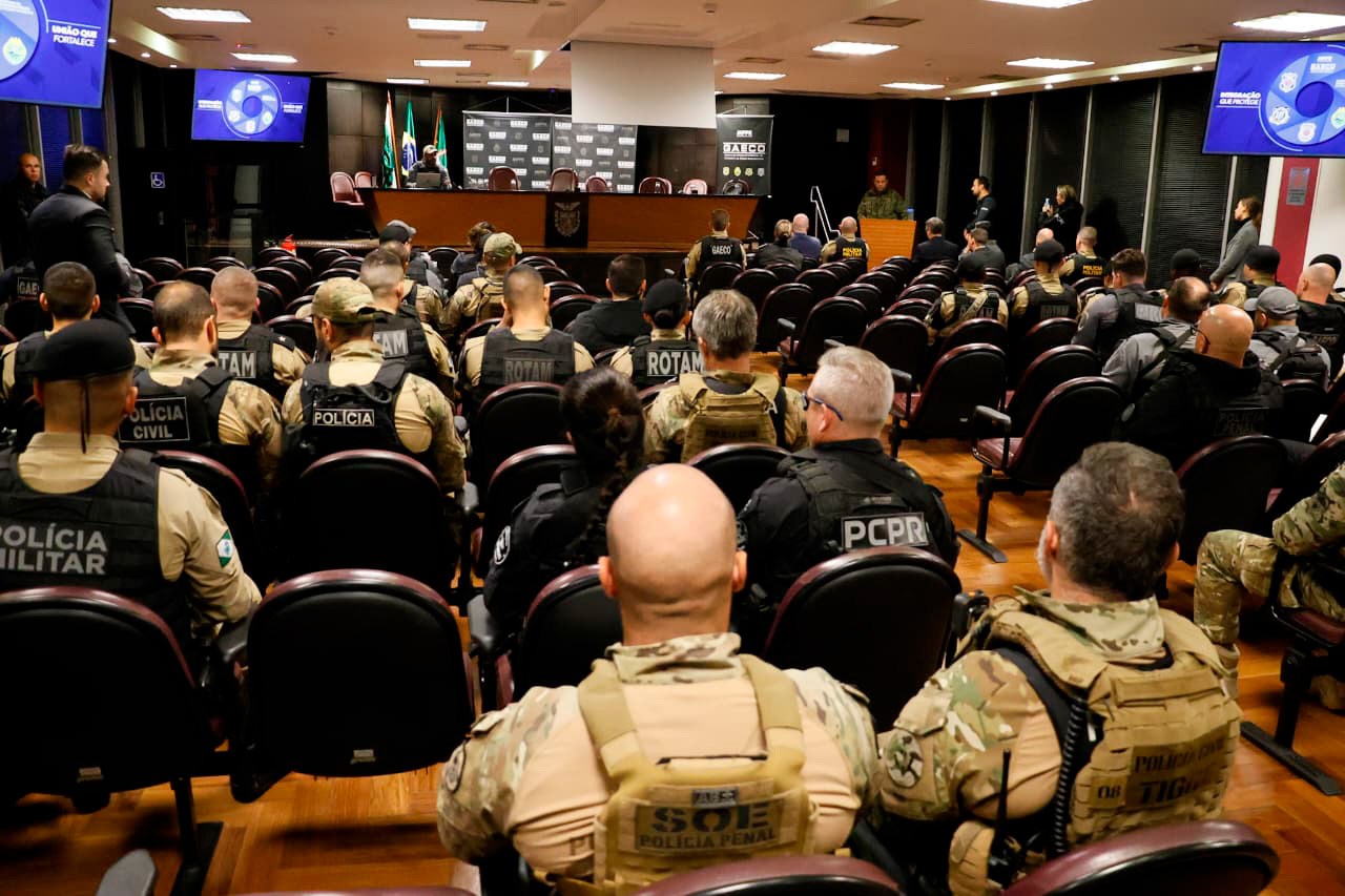 MP cumpre 559 mandados contra facção criminosa em quatro estados