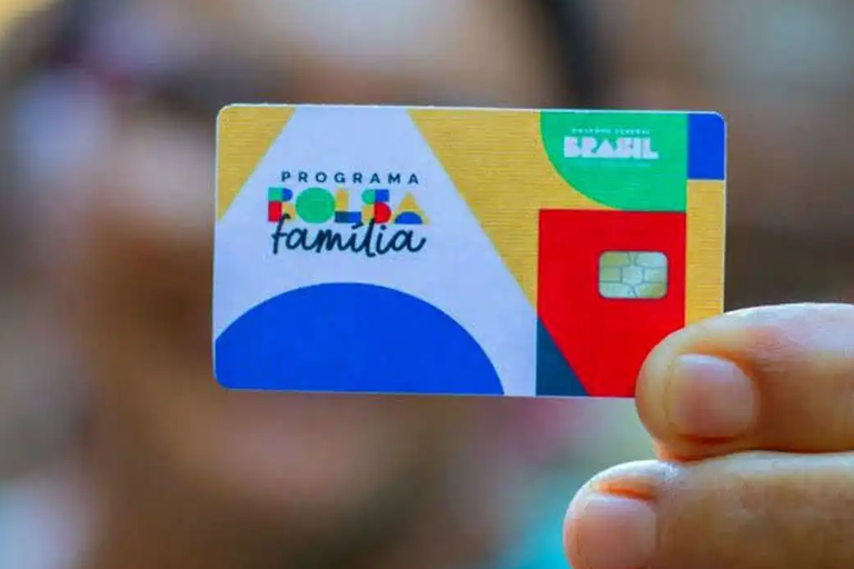 Bolsa Família terá período de transição dois anos, diz coordenadora de economia da campanha de Flávio episode artwork