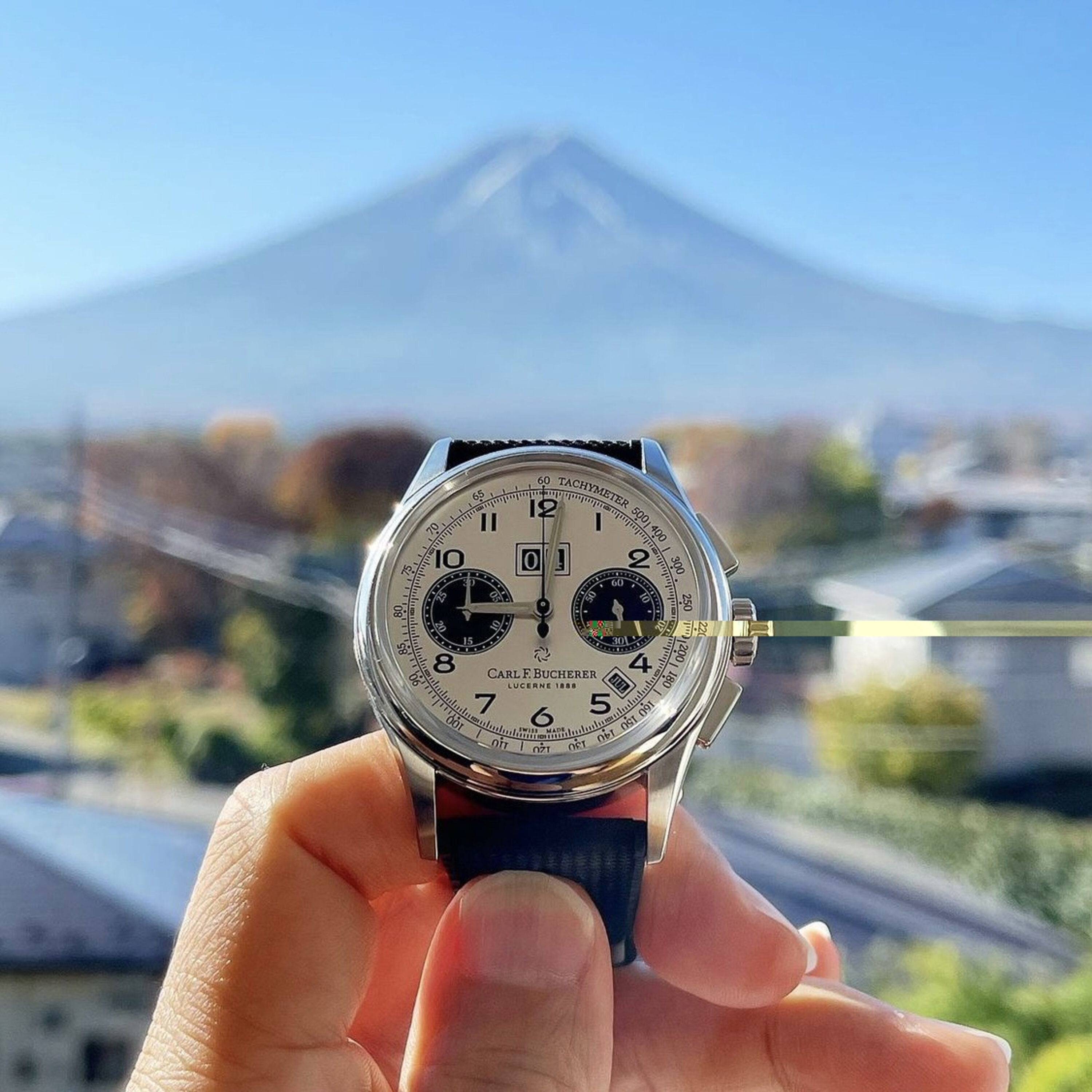 #38　スマホで腕時計をきれいに撮るコツはこれだ！「ズームの倍率を…」