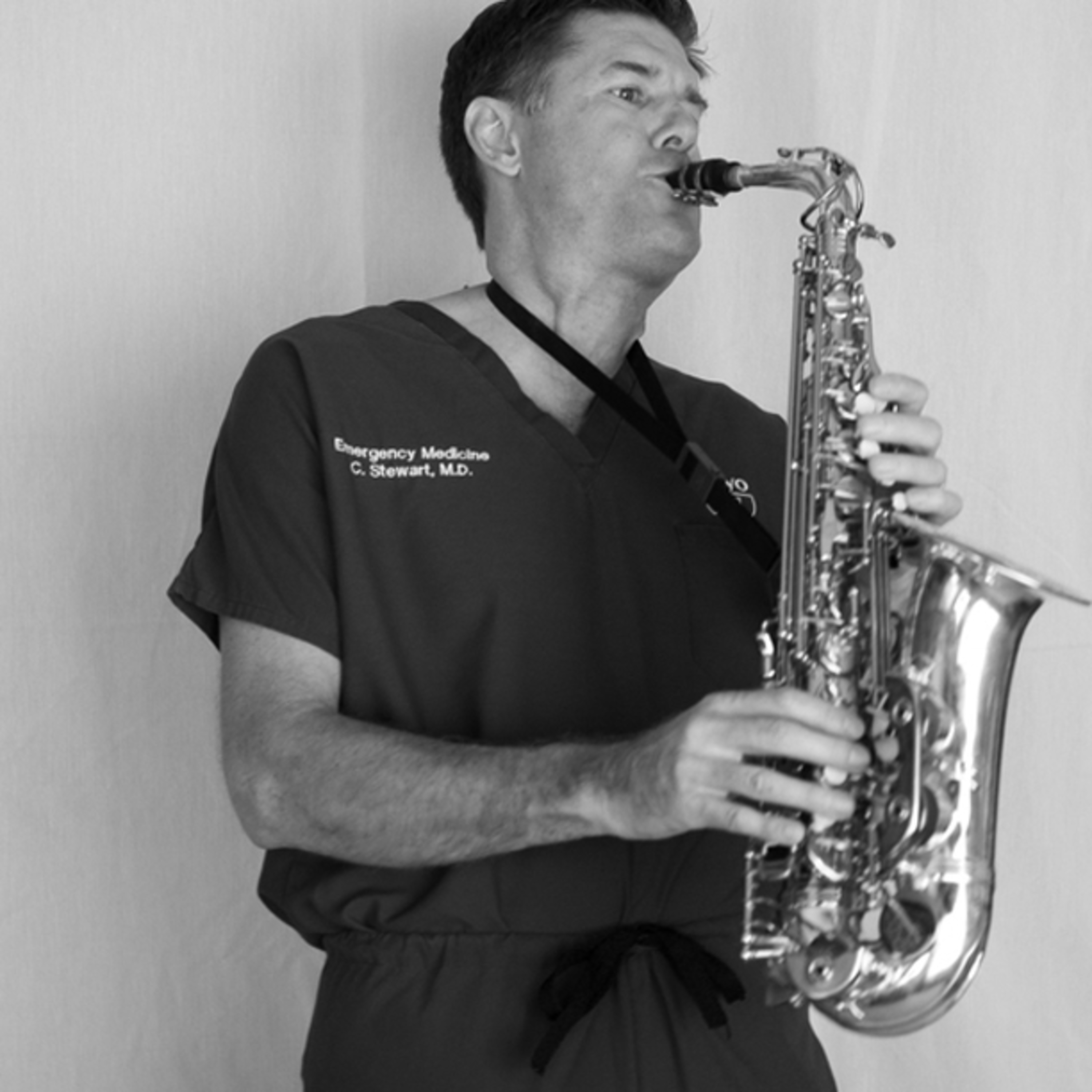Talented ER Doctor & Alto Saxophonist Doc Stewart Neon Jazz Interview episode artwork