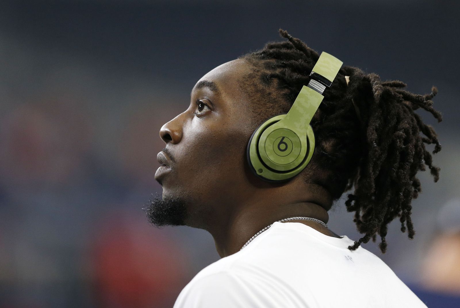 Cowboys unlikely to place franchise tag on DeMarcus Lawrence when tag window opens. episode artwork