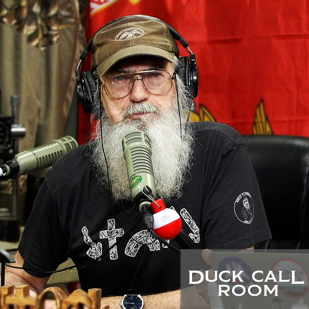 Uncle Si Has a Love-Hate Relationship with Phil Robertson's Dogs