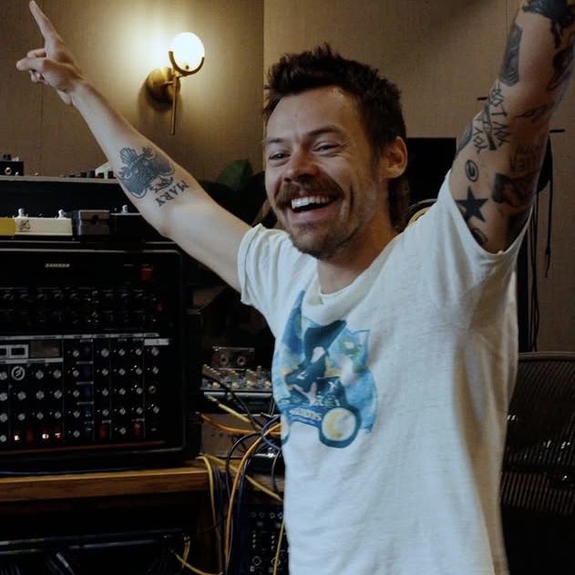 APERTURE - HARRY STYLES