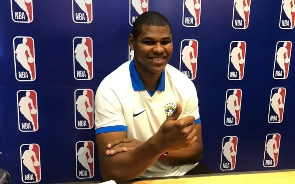 'Feliz e muito ansioso', diz Cristiano Felício sobre volta ao basquete brasileiro episode artwork