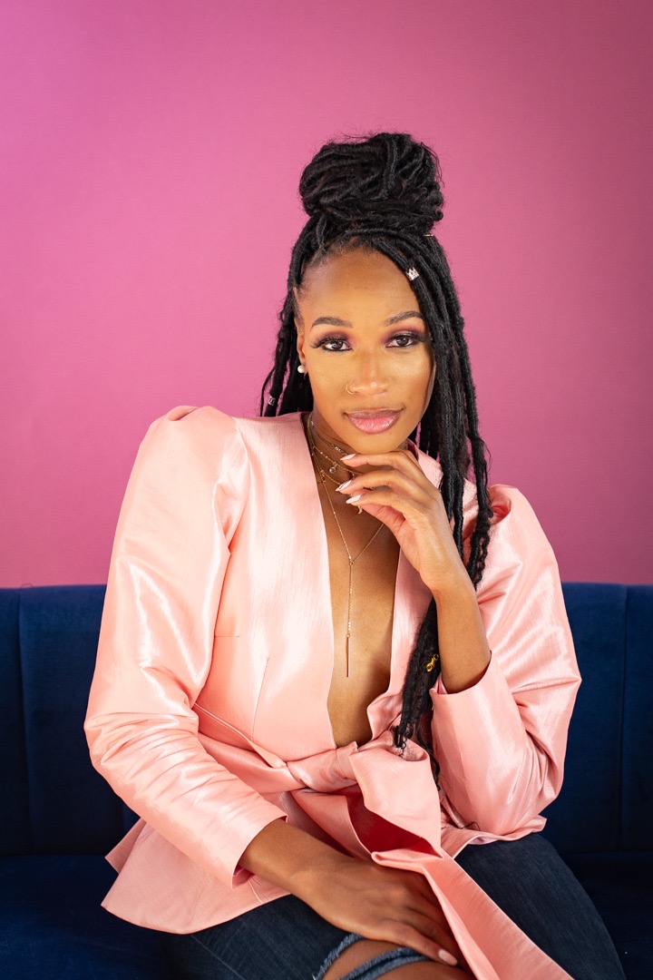 The Maverick Show: Remote Entrepreneurship and World Travel