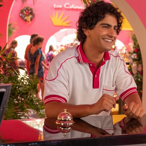 Acapulco S1E9 "The Most Wonderful Time of the Year" episode artwork