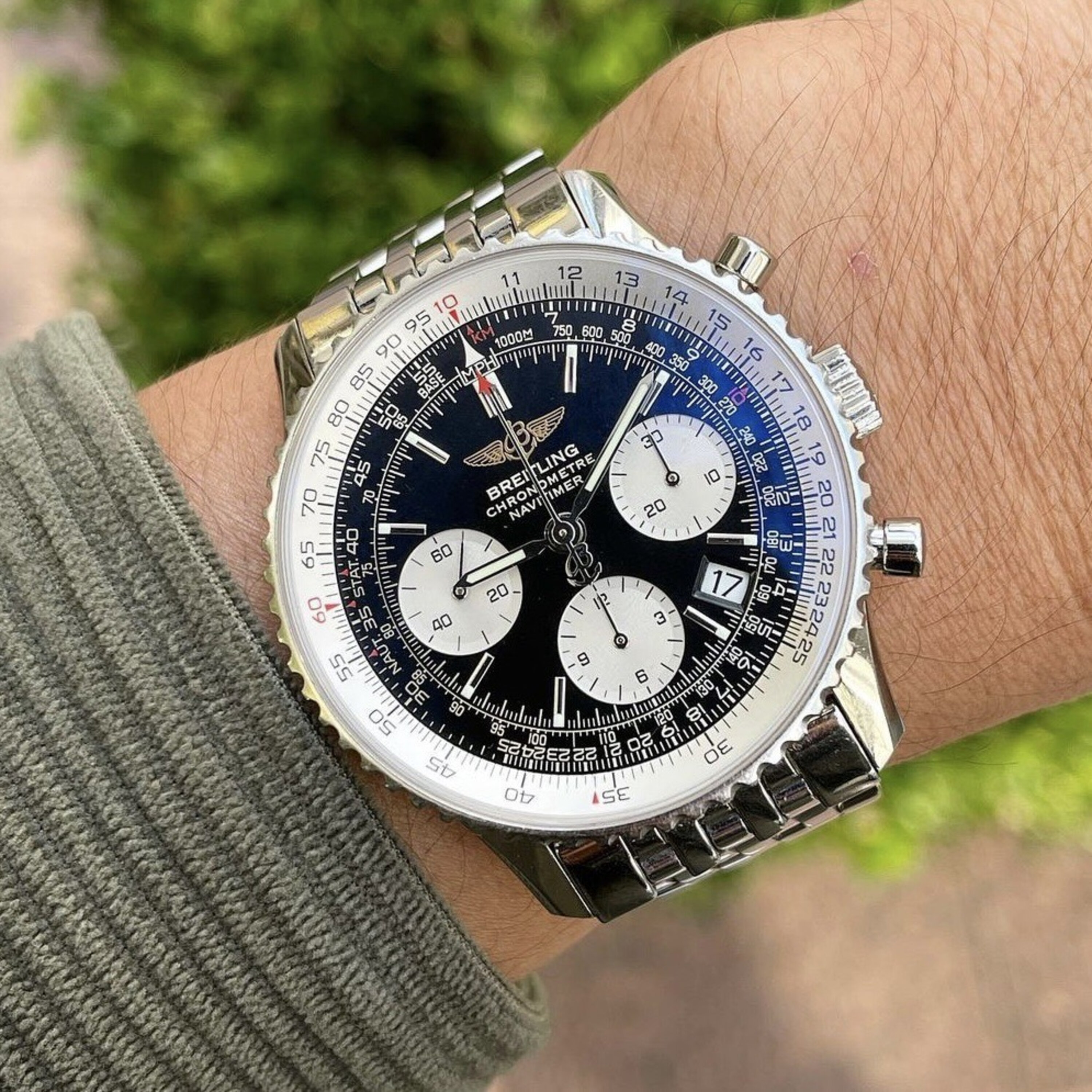 #25　ジブリ映画ともコラボ！「ブライトリング」はなぜ愛されるのか