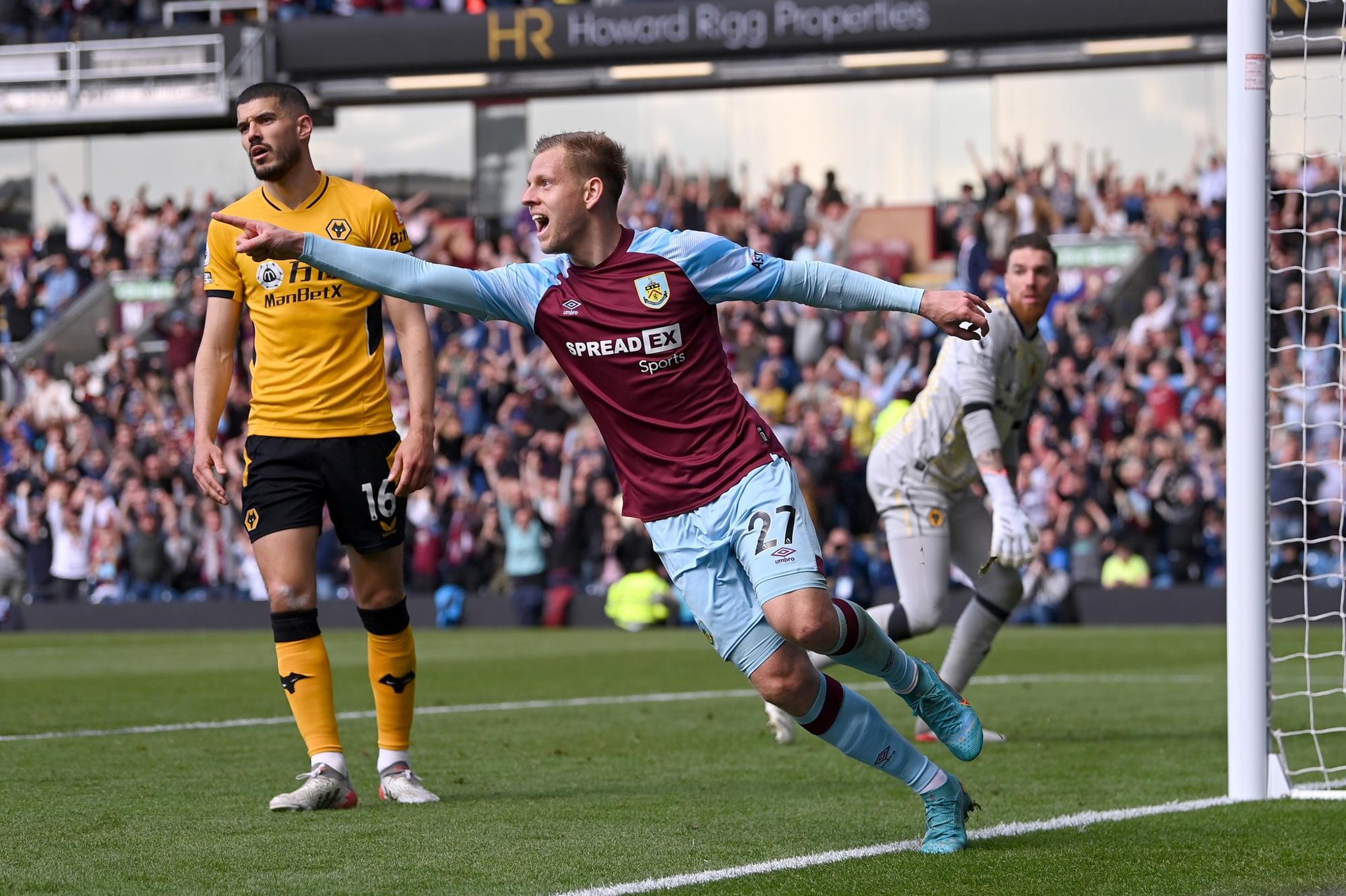 Same Old Wolves At Burnley And Adama Traore Not Wanted By Barcelona episode artwork