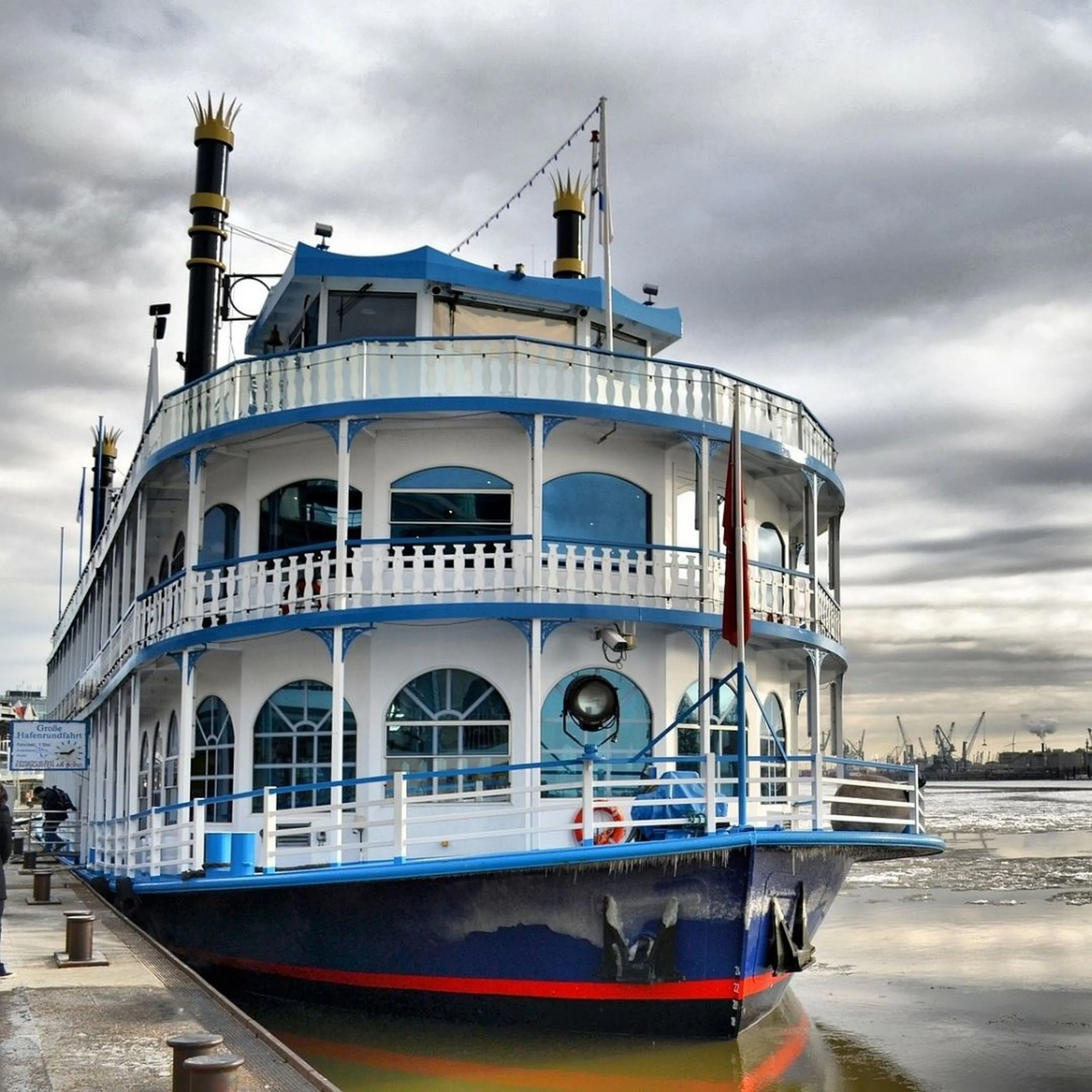 Qu’est-ce que le Parlement de la mer ?