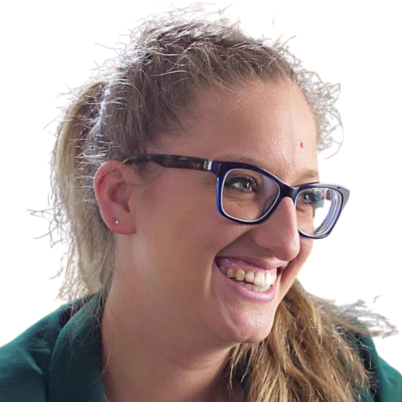How to Be Global, Navigate Privilege and Learn from Other Cultures with Sarah Rapp (Ep 150)