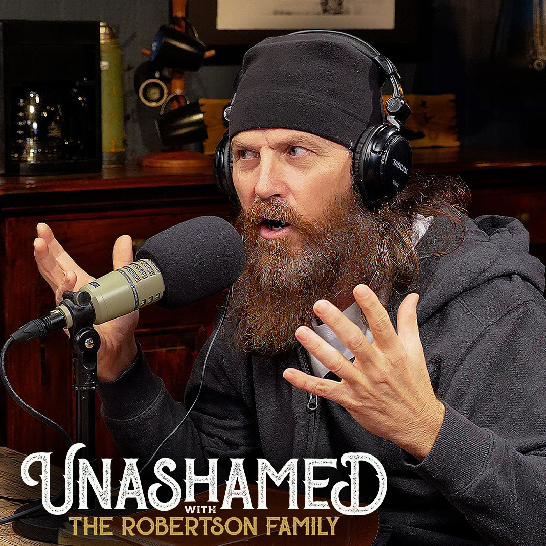 Ep 1044 | Jase Sparks Controversy with His New Look & Where Do We Go When We Die?