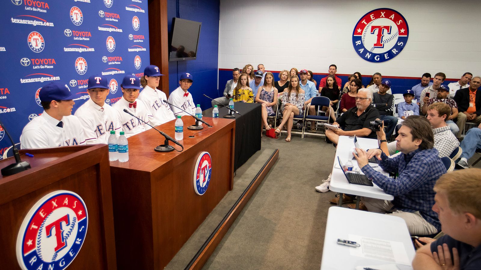 How long will it take for the Rangers to build a winning team?​ episode artwork