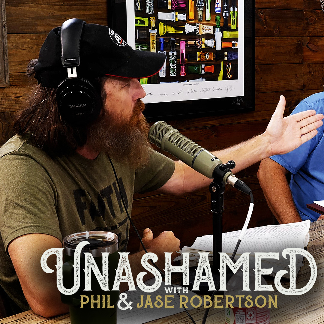 Ep 495 | Why Jase Was Told Not to Pray in School & Why God Is Three Persons