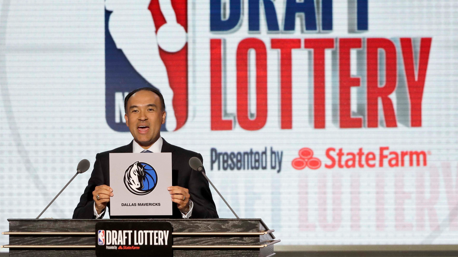 Who should the Dallas Mavericks pick in the 2018 NBA Draft? episode artwork