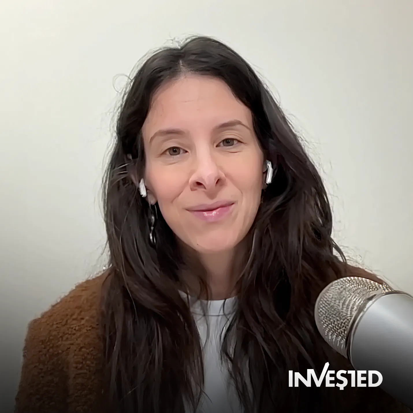 The Information Founder Jessica Lessin on Building the World’s Top Tech Media Outlet, Why Citizen Journalism Won’t Replace Traditional Media, and the Future of Journalism | Jessica Lessin on Invested Episode cover