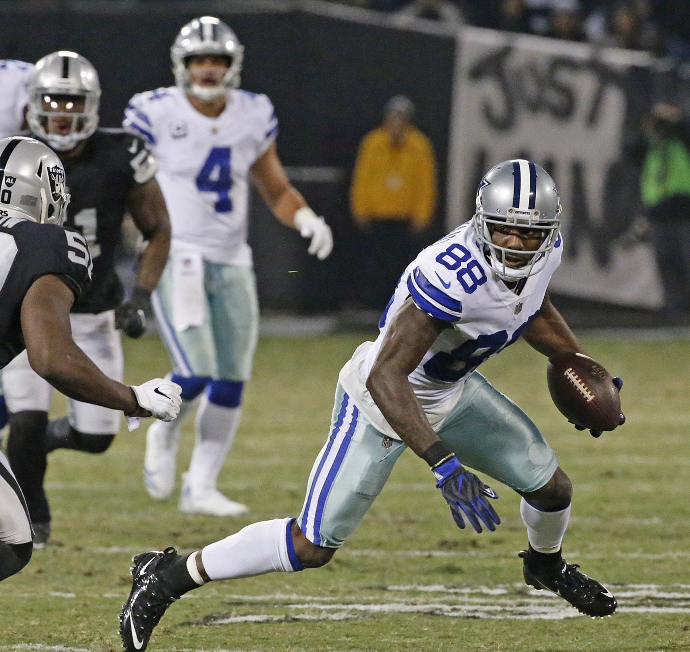 Will Dez Bryant be on the roster this season? episode artwork