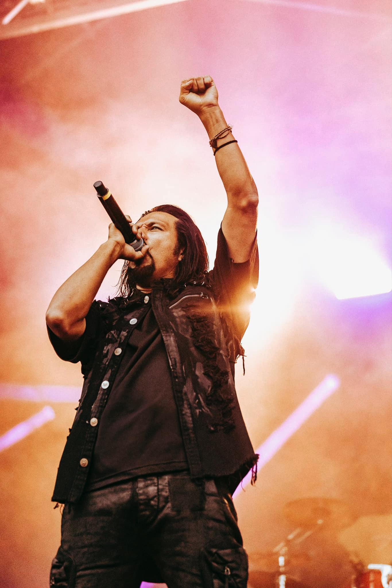 Leigh Kakaty of Pop Evil