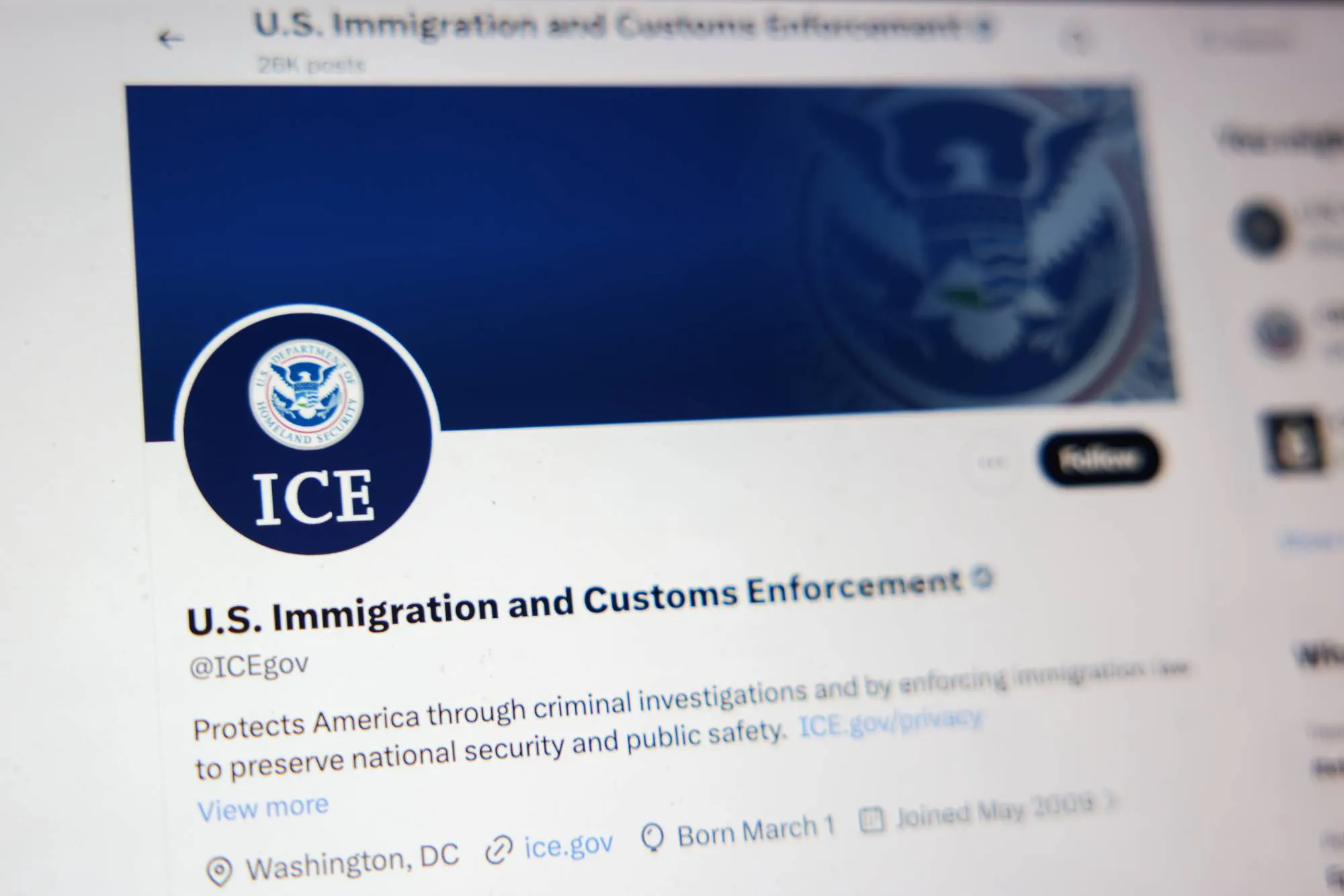 Lawmakers introduce bills to stop ICE courthouse raids episode artwork
