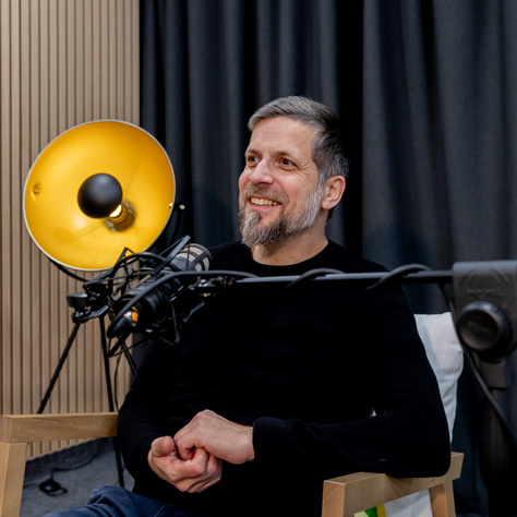 Szabó Balázs: Mi van, ha benyitunk az ablakon, de már játszik a zenekar?