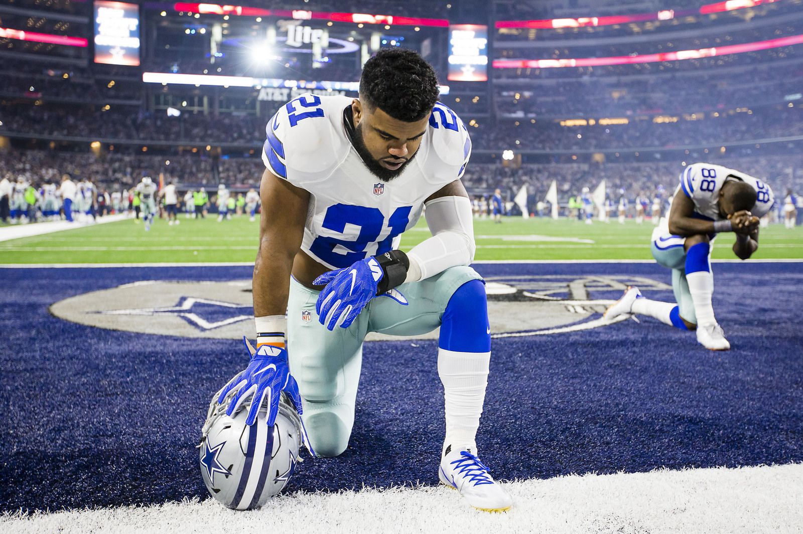 How many games will the Cowboys win with the Ezekiel Elliott suspension? episode artwork