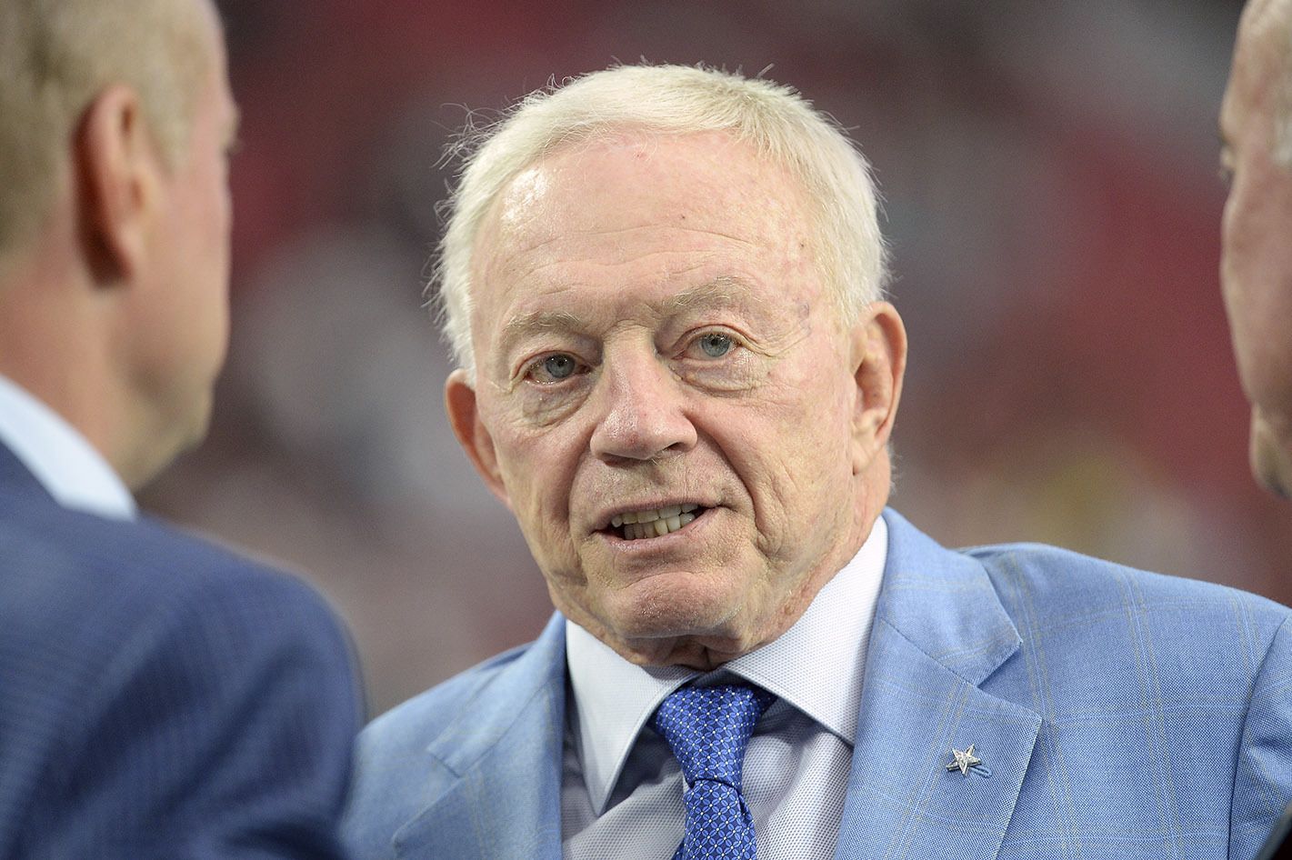 Did Jerry Jones do the right thing by taking a stand on the national anthem? episode artwork