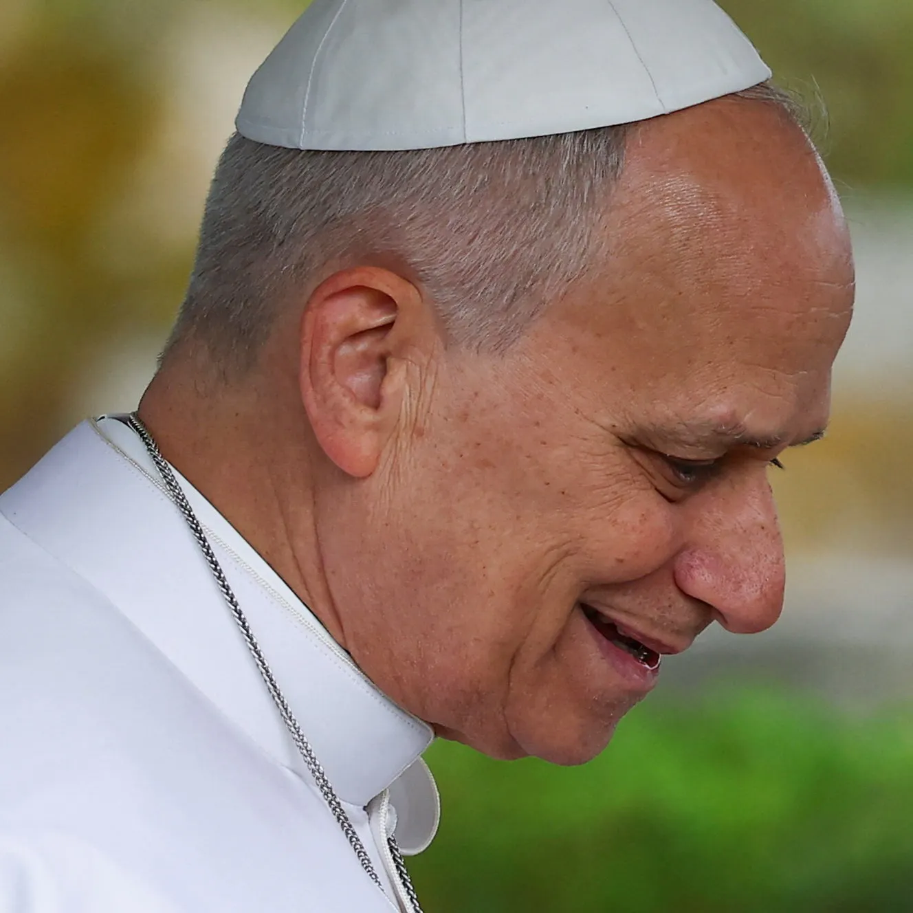 Trump vs. Pope, Hormuz, House exits and Maradona podcast