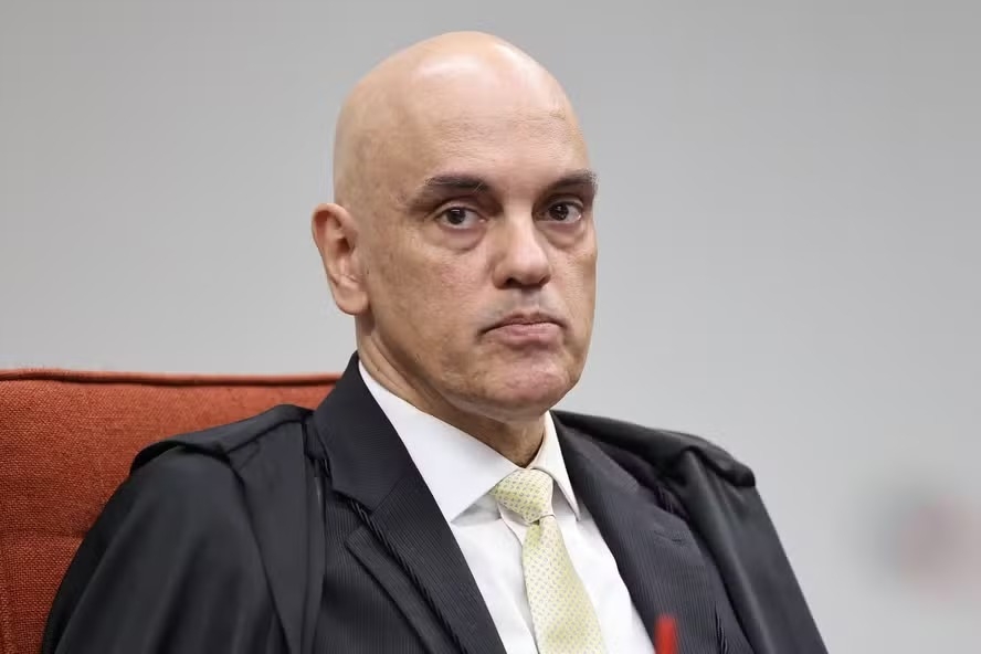Moraes nega pedido de suspensão da prisão domiciliar de Bolsonaro