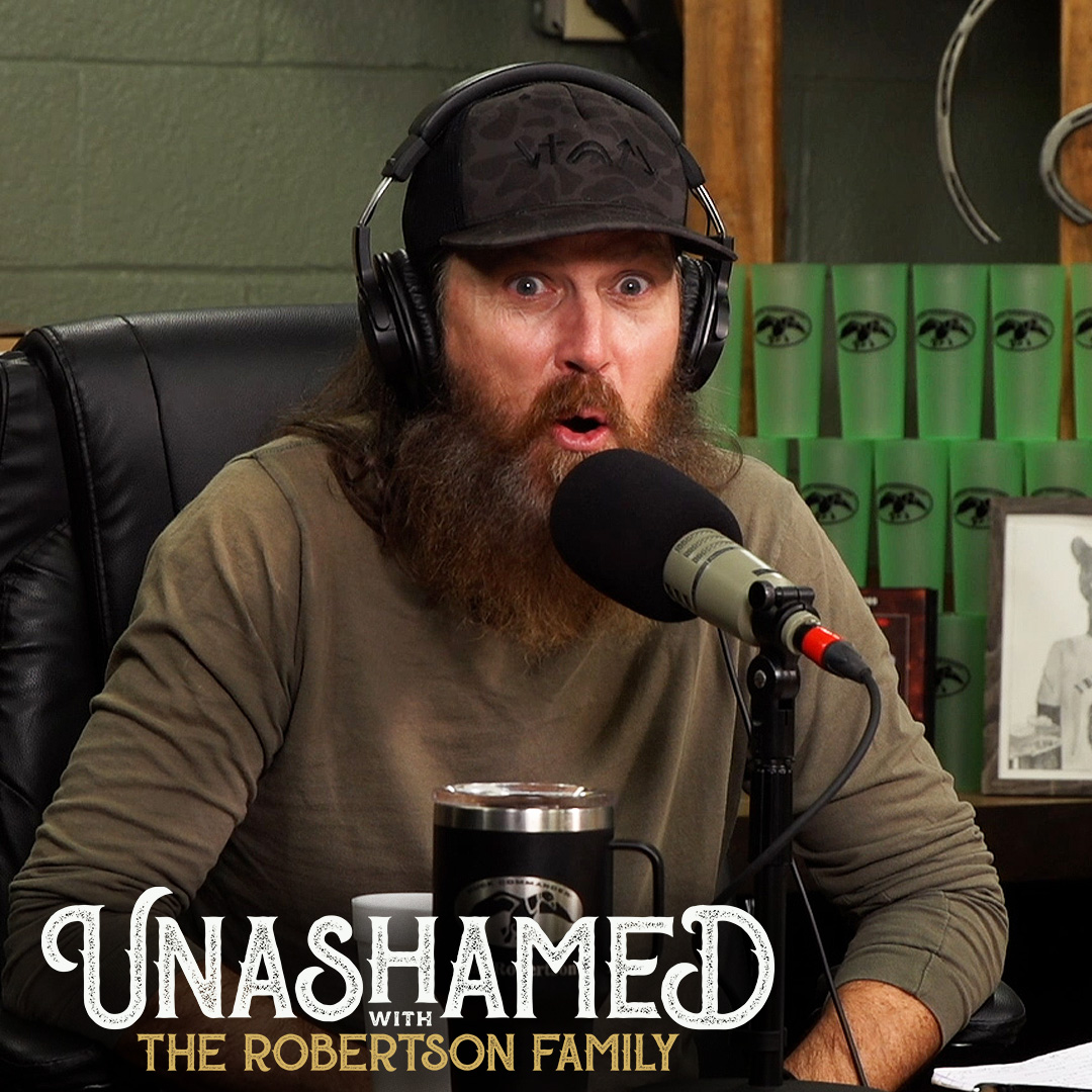 Ep 998 | Jase Impresses Himself with His Off-the-Cuff Bible Memory & Bringing Jesus Back to Schools